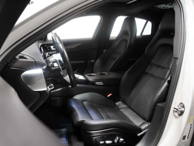 2018 Porsche 971 Panamera - Image 9 of 20