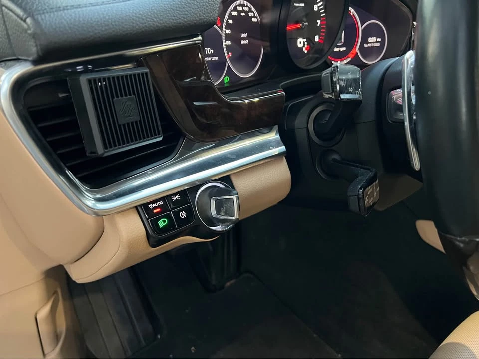 2018 Porsche 971 Panamera - Image 13 of 13