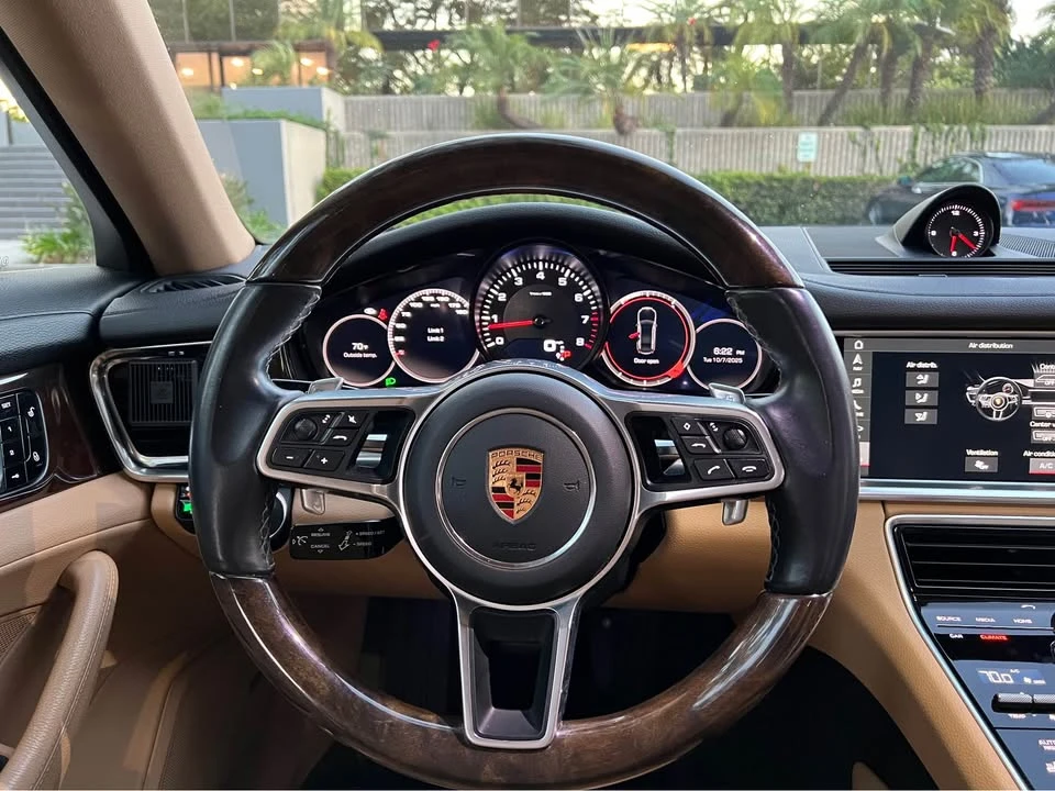 2018 Porsche 971 Panamera - Image 8 of 13