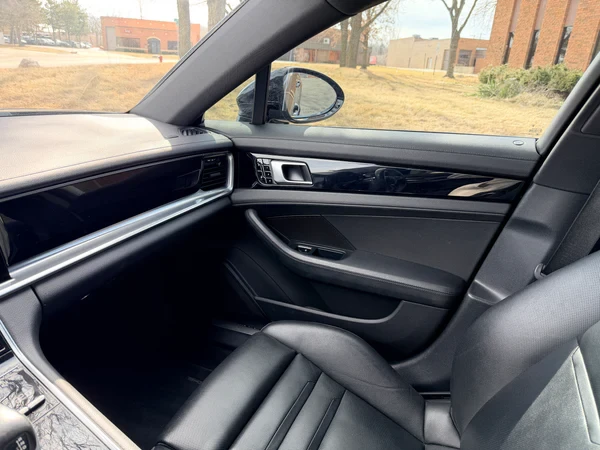 2018 Porsche 971 Panamera - Image 13 of 20