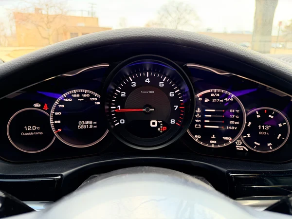 2018 Porsche 971 Panamera - Image 18 of 20