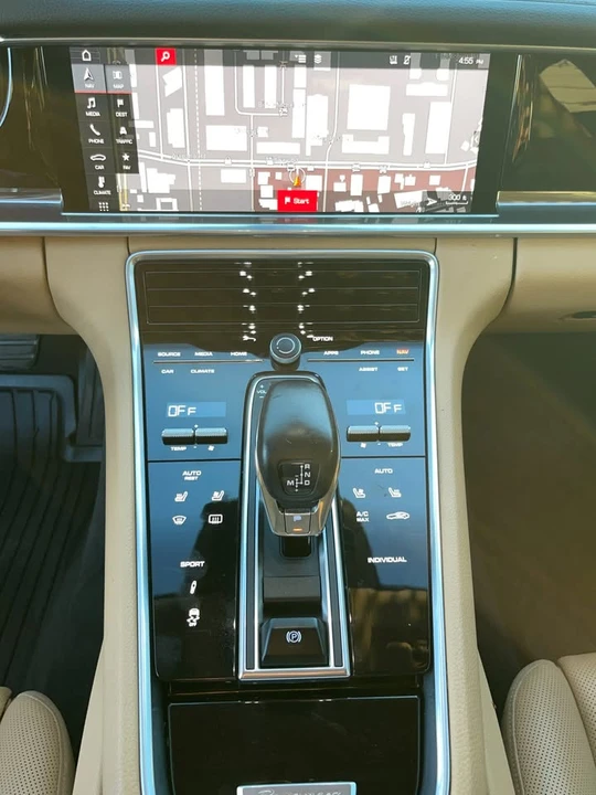 2018 Porsche 971 Panamera - Image 11 of 14