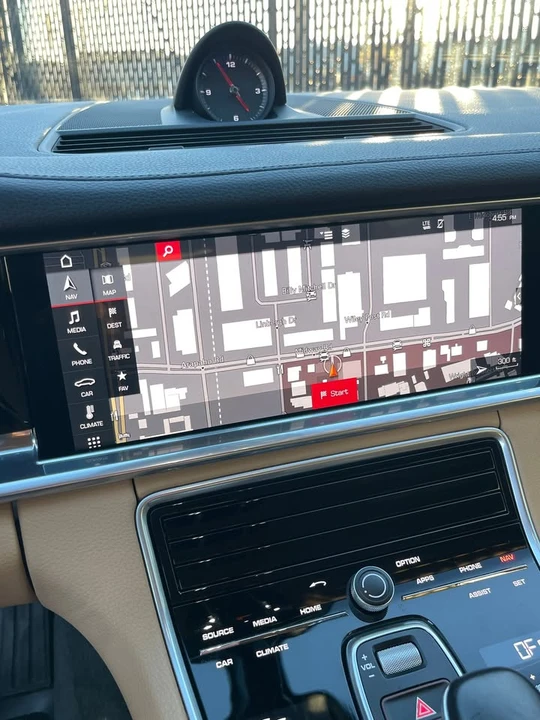 2018 Porsche 971 Panamera - Image 12 of 14