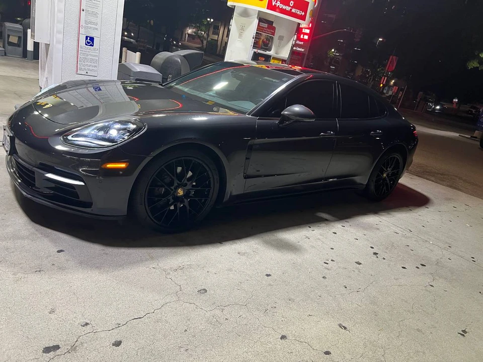 2018 Porsche 971 Panamera - Image 2 of 3
