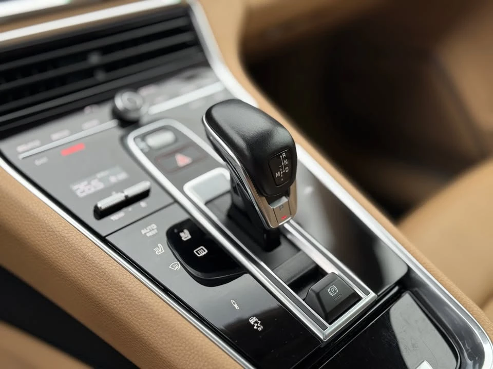 2018 Porsche 971 Panamera - Image 10 of 14