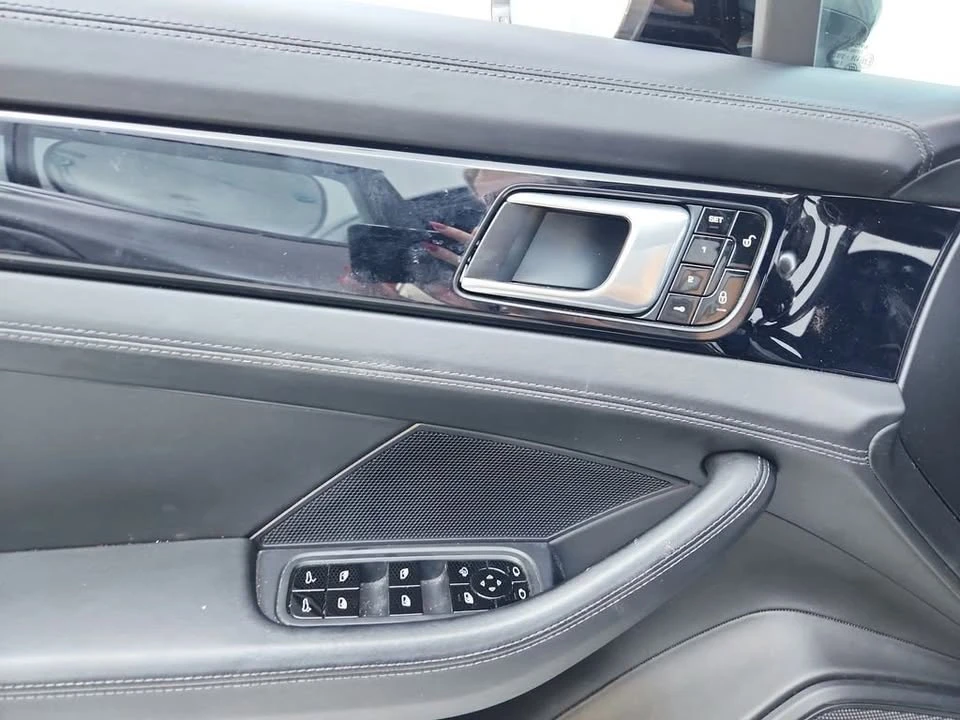 2018 Porsche 971 Panamera - Image 15 of 19