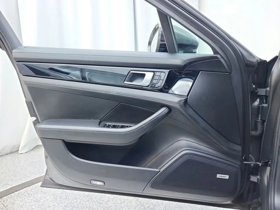 2018 Porsche 971 Panamera - Image 14 of 19