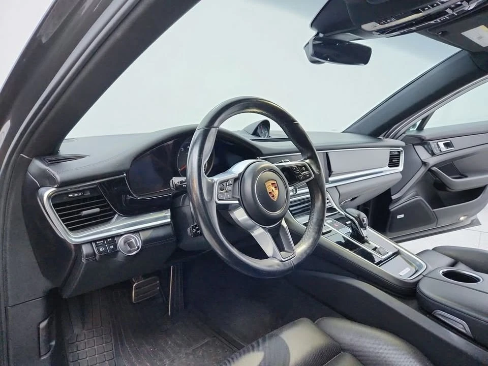 2018 Porsche 971 Panamera - Image 16 of 19