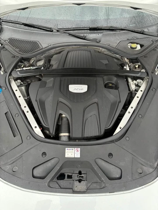 2018 Porsche 971 Panamera 4S - Image 11 of 20