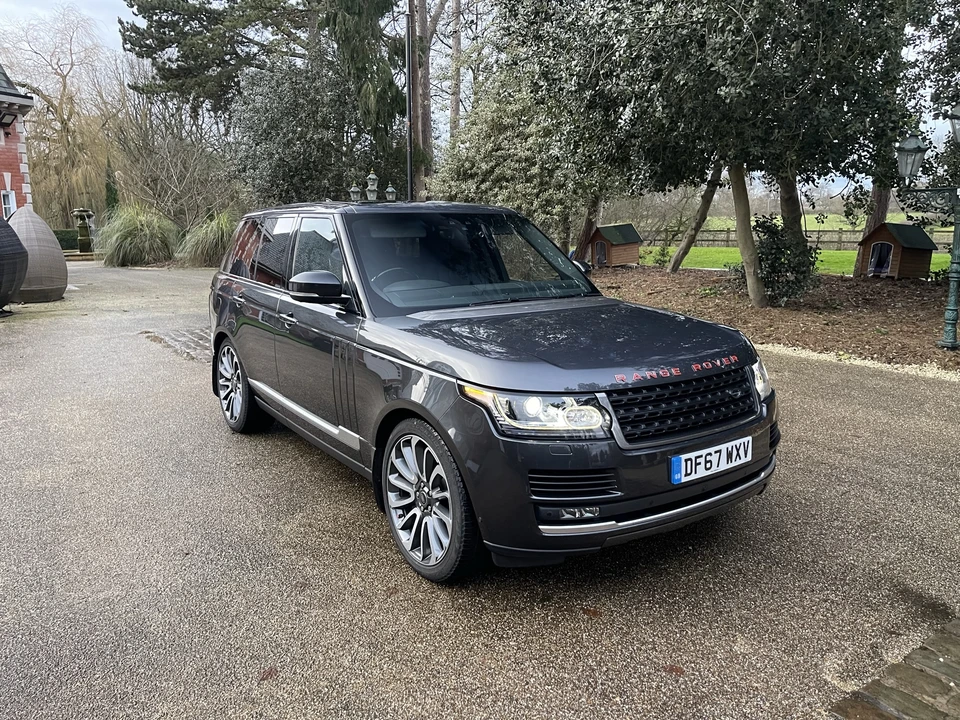2018 Land Rover Range Rover L405 - Image 11 of 31