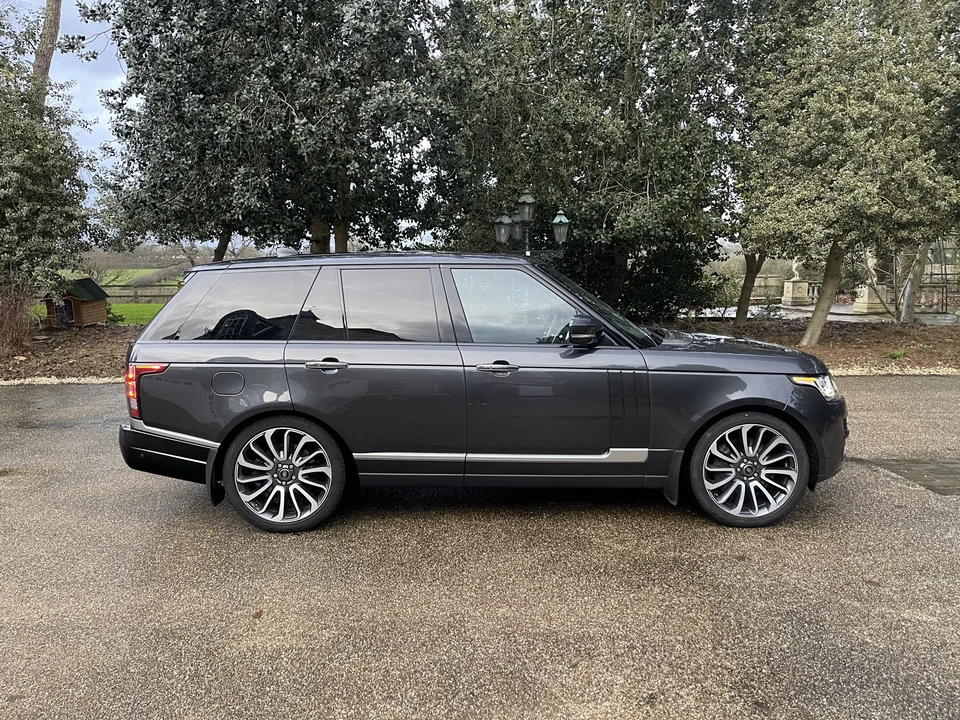 2018 Land Rover Range Rover L405 - Image 5 of 31