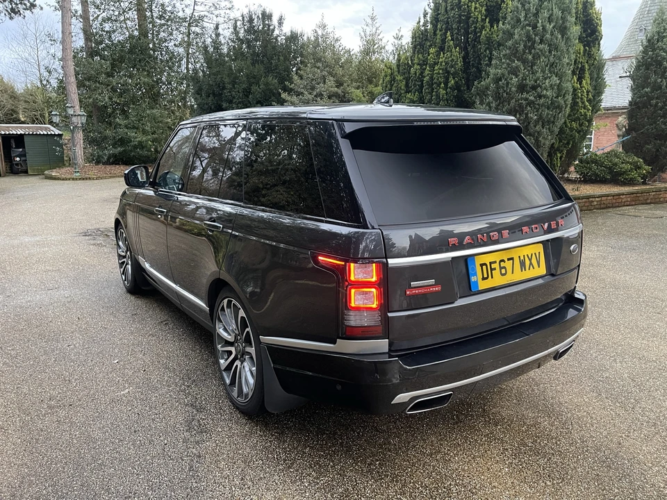 2018 Land Rover Range Rover L405 - Image 8 of 31