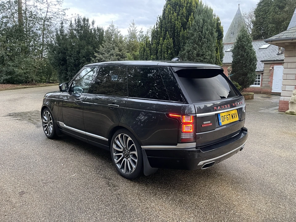 2018 Land Rover Range Rover L405 - Image 14 of 31
