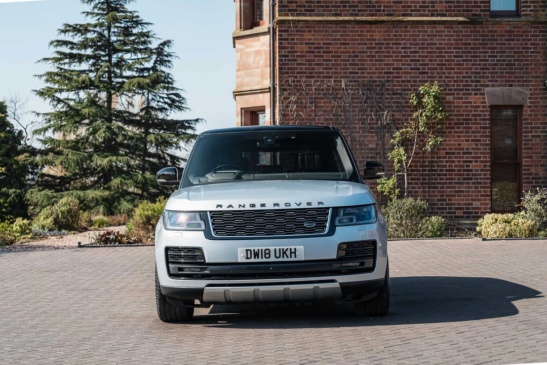 2018 Land Rover Range Rover L405 - Image 11 of 31
