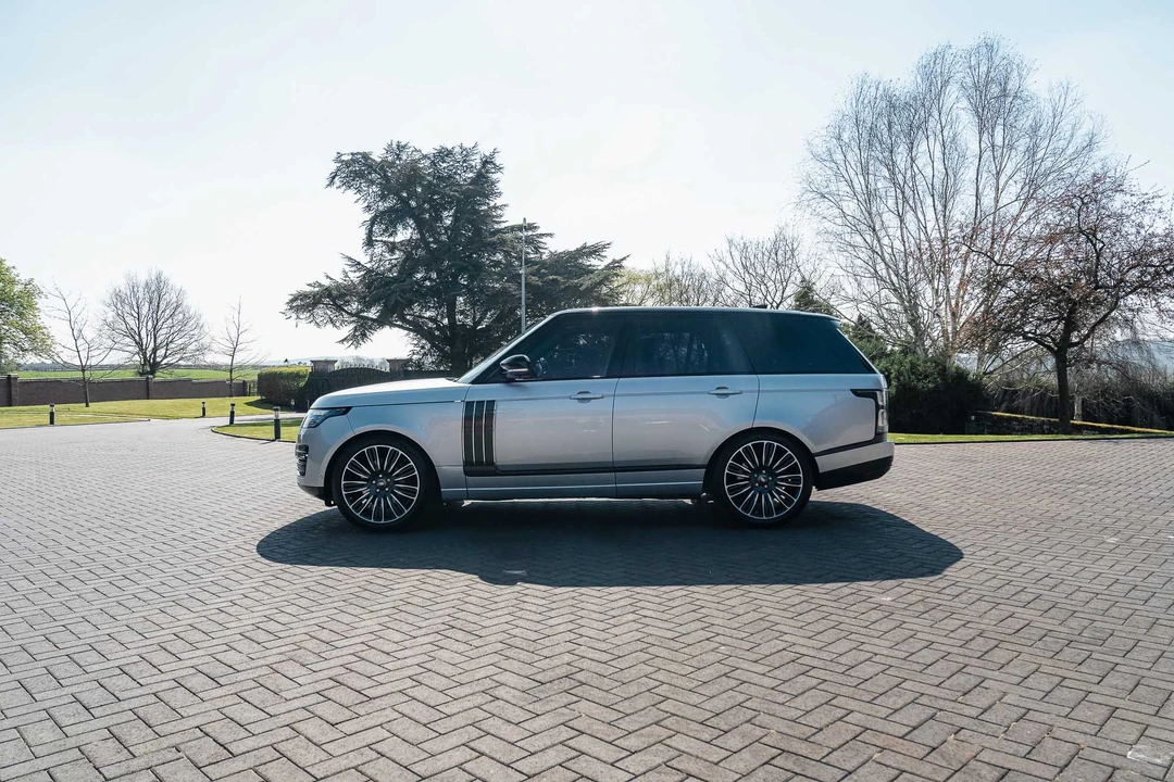 2018 Land Rover Range Rover L405 - Image 9 of 31
