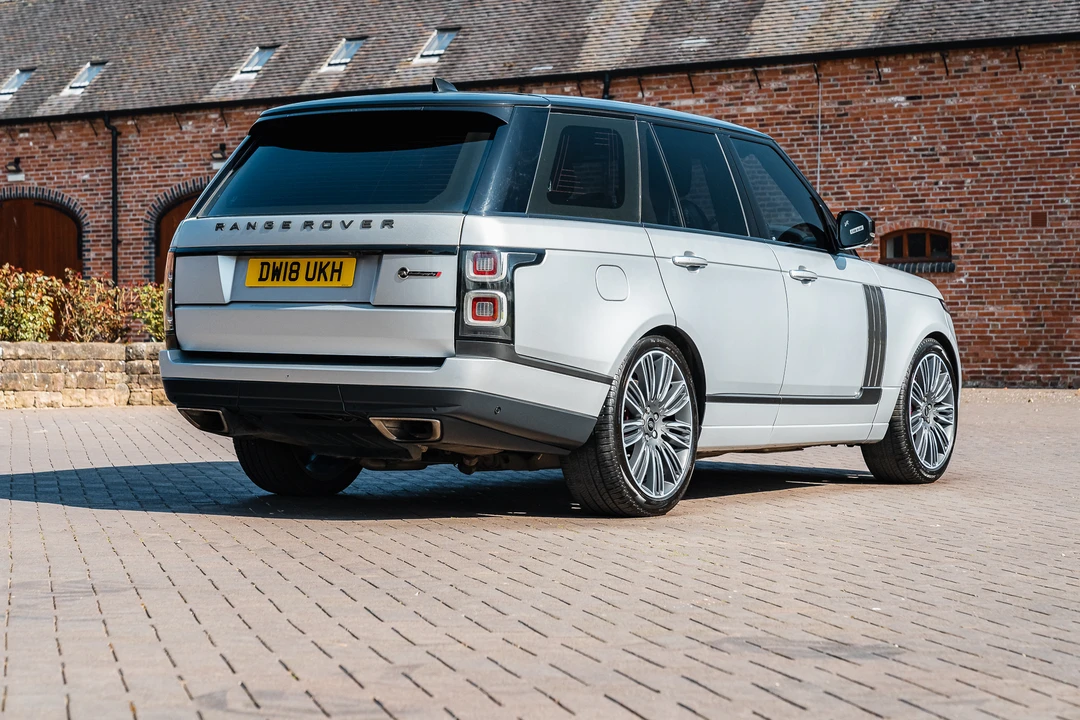 2018 Land Rover Range Rover L405 - Image 14 of 31