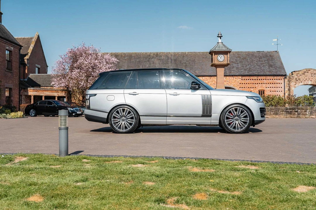 2018 Land Rover Range Rover L405 - Image 5 of 31