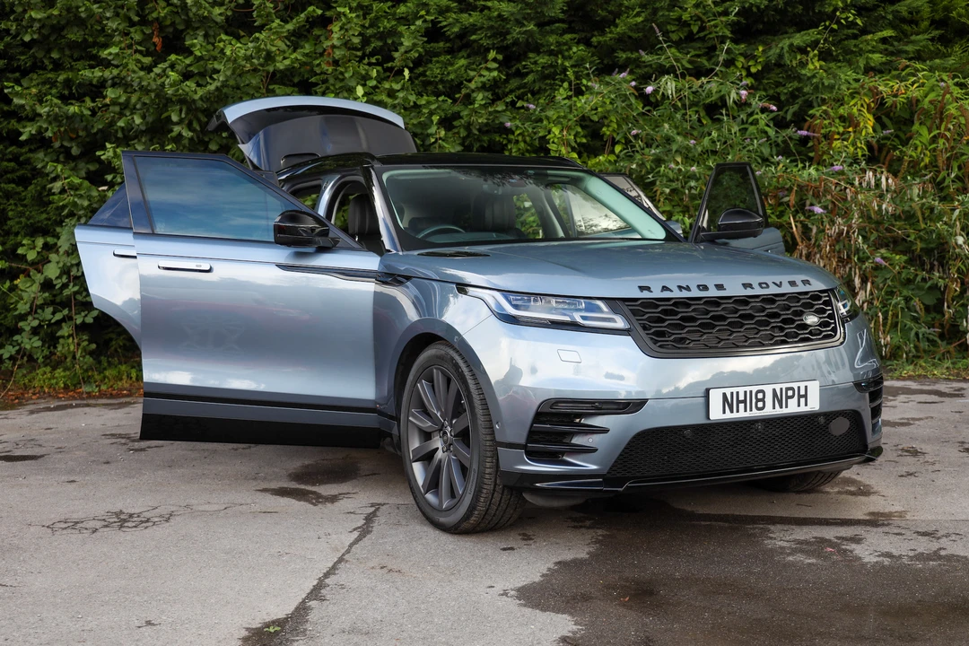 2018 Land Rover Range Rover Velar - Image 15 of 31