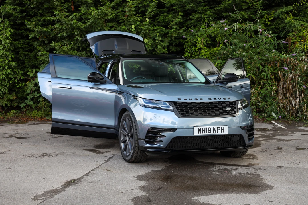 2018 Land Rover Range Rover Velar - Image 16 of 31