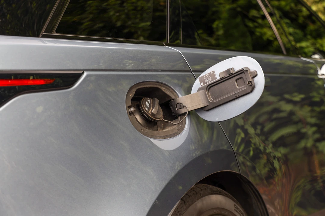 2018 Land Rover Range Rover Velar - Image 31 of 31