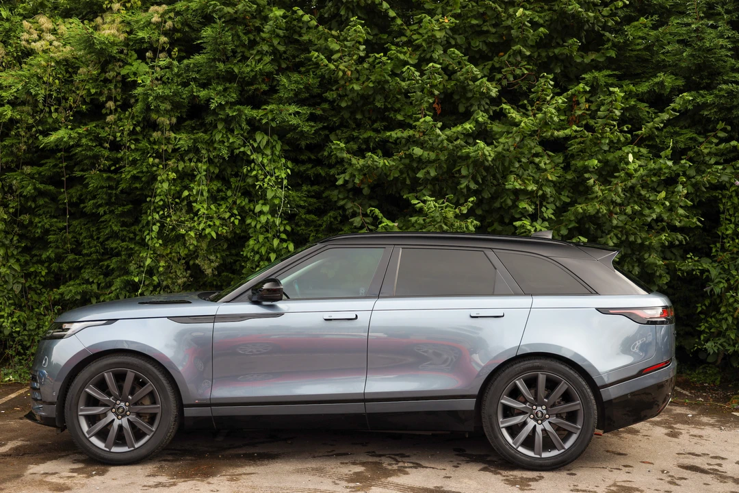 2018 Land Rover Range Rover Velar - Image 8 of 31