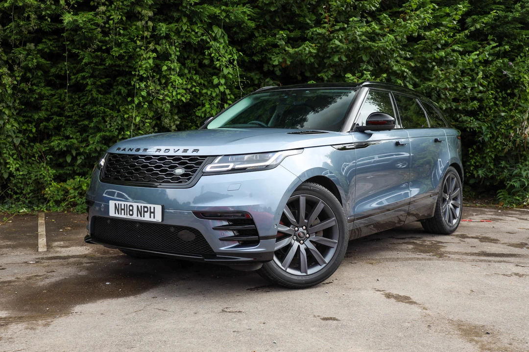 2018 Land Rover Range Rover Velar - Image 9 of 31