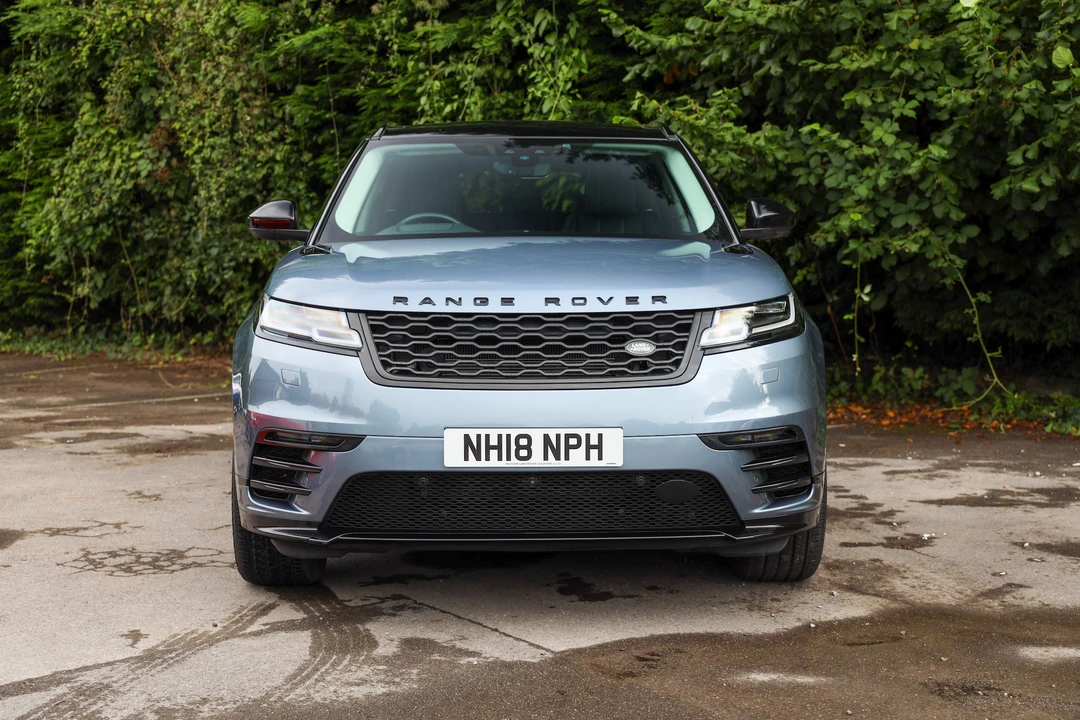 2018 Land Rover Range Rover Velar - Image 3 of 31