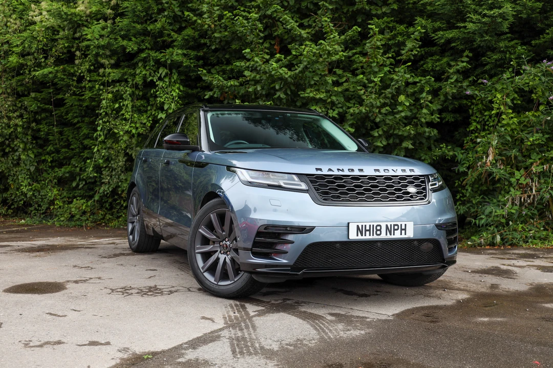 2018 Land Rover Range Rover Velar - Image 12 of 31