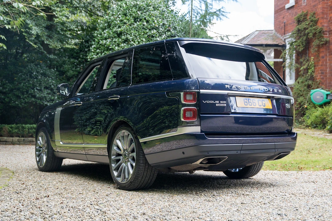 2018 Land Rover Range Rover L405 - Image 12 of 31
