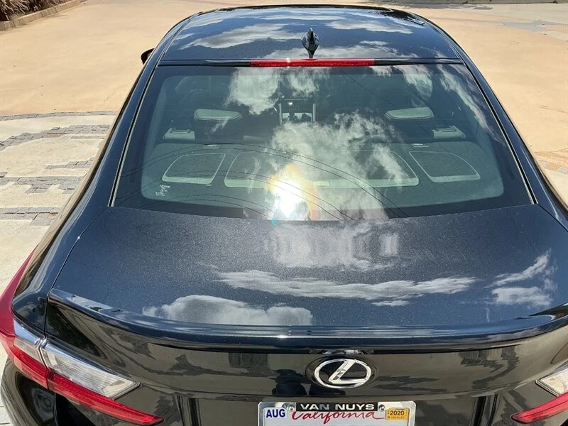 2018 Lexus RC - Image 17 of 24