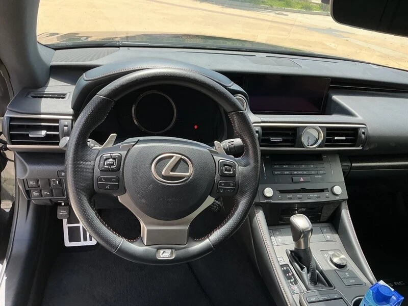 2018 Lexus RC - Image 20 of 24