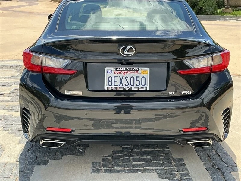 2018 Lexus RC - Image 16 of 24