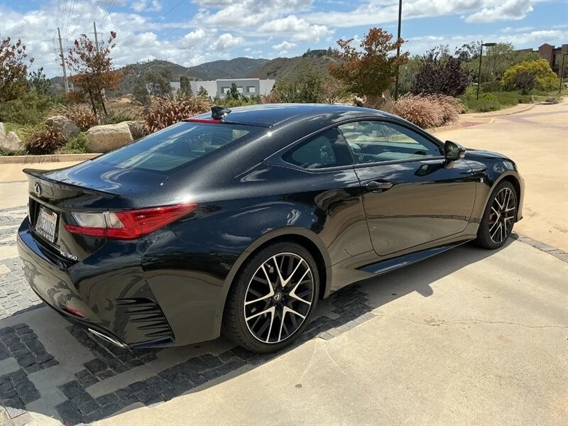 2018 Lexus RC - Image 11 of 24