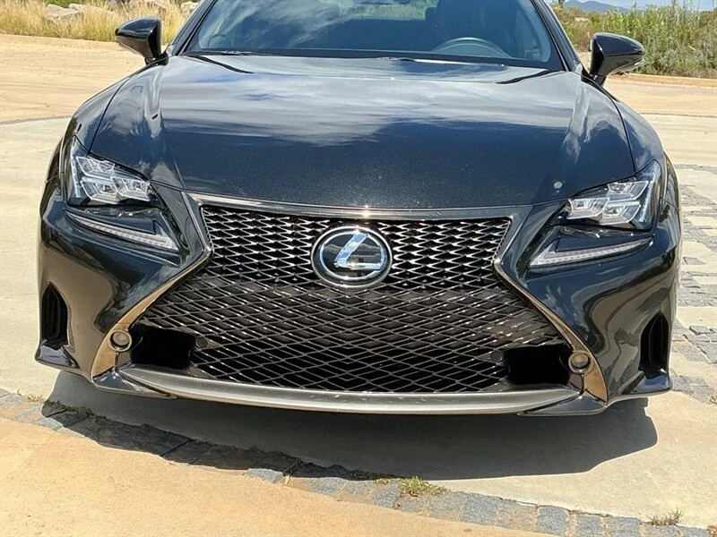 2018 Lexus RC - Image 3 of 24