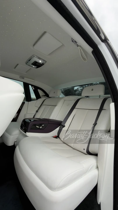 2018 Rolls-Royce Phantom VIII - Image 8 of 16