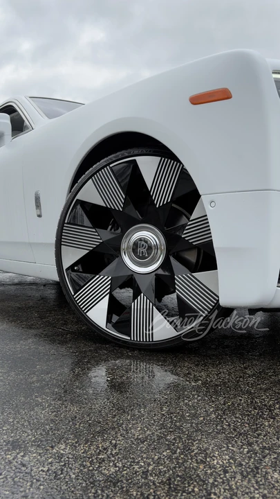 2018 Rolls-Royce Phantom VIII - Image 12 of 16