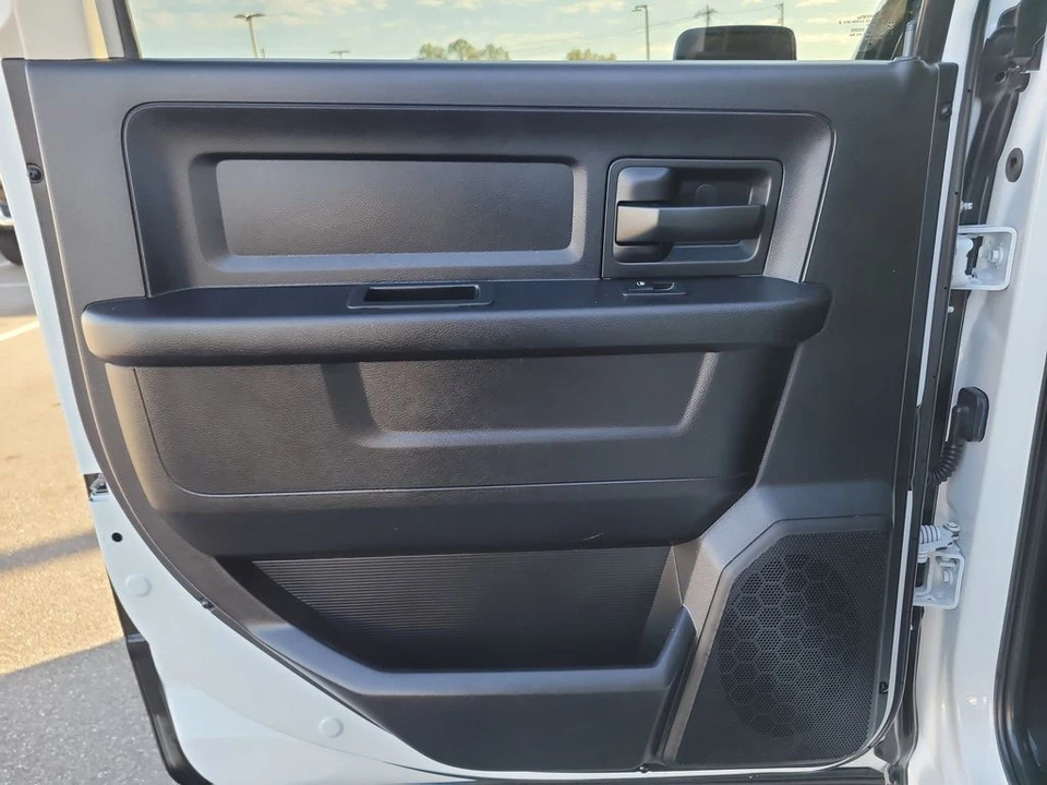 2018 Ram 1500 1st Gen - Image 9 of 12