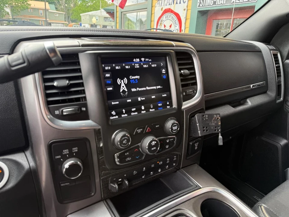 2018 Ram 2500 - Image 17 of 25