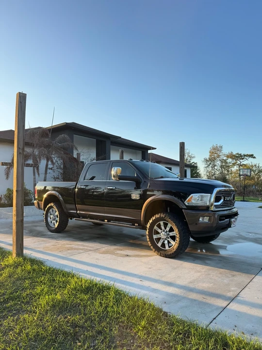 2018 Ram 2500 - Image 2 of 16