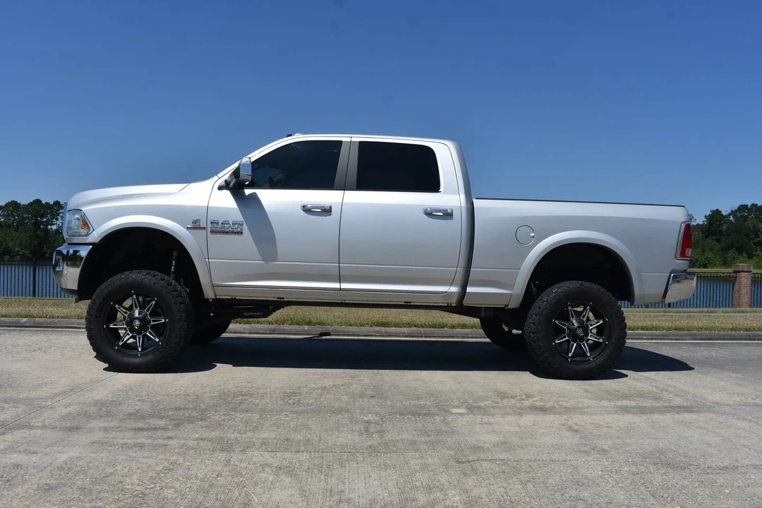 2018 Ram 2500 - Image 3 of 12