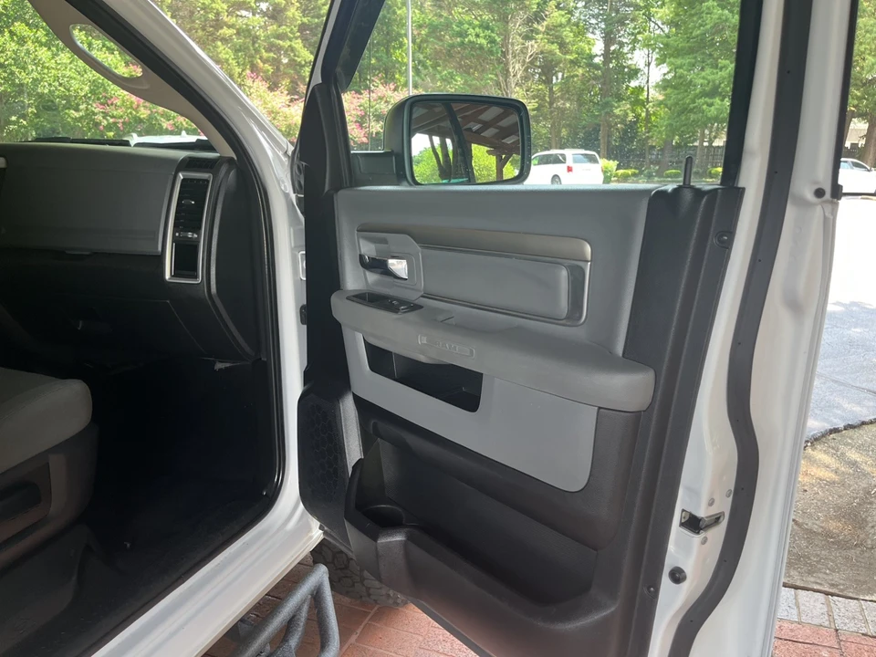 2018 Ram Heavy Duty - Image 17 of 31