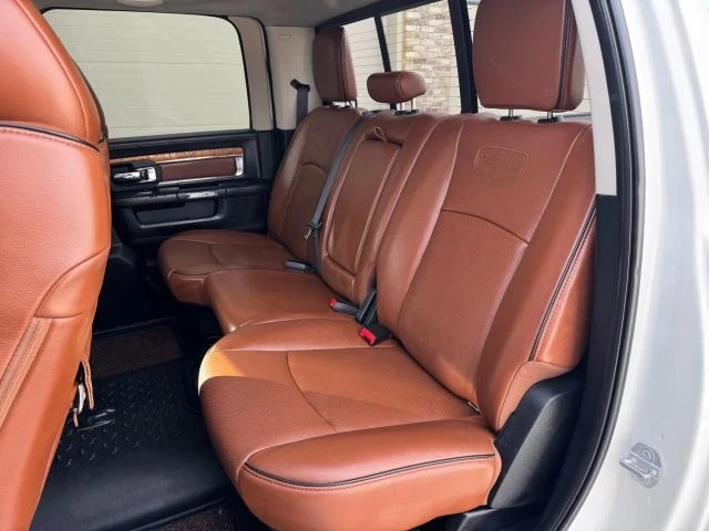 2018 Ram 3500 - Image 8 of 31