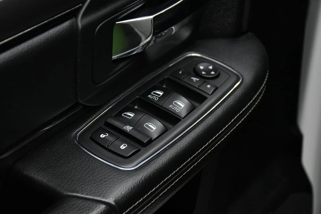 2018 Ram 3500 - Image 15 of 31
