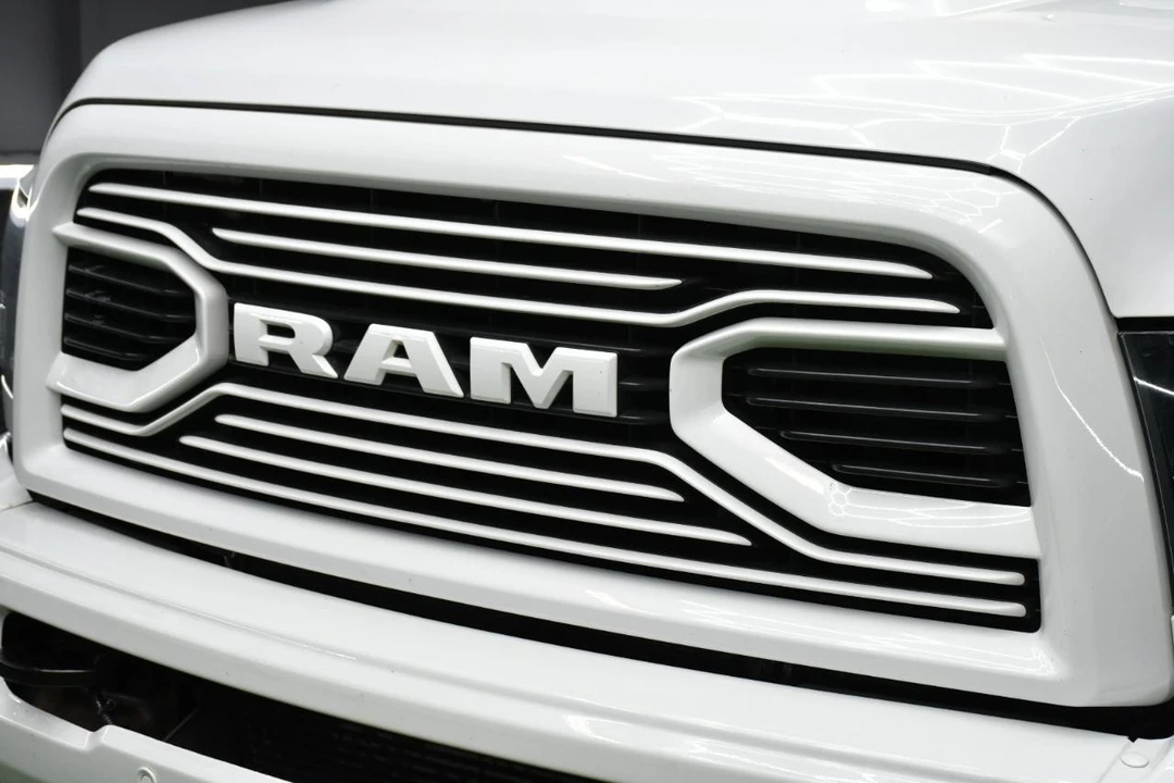 2018 Ram 3500 - Image 2 of 31