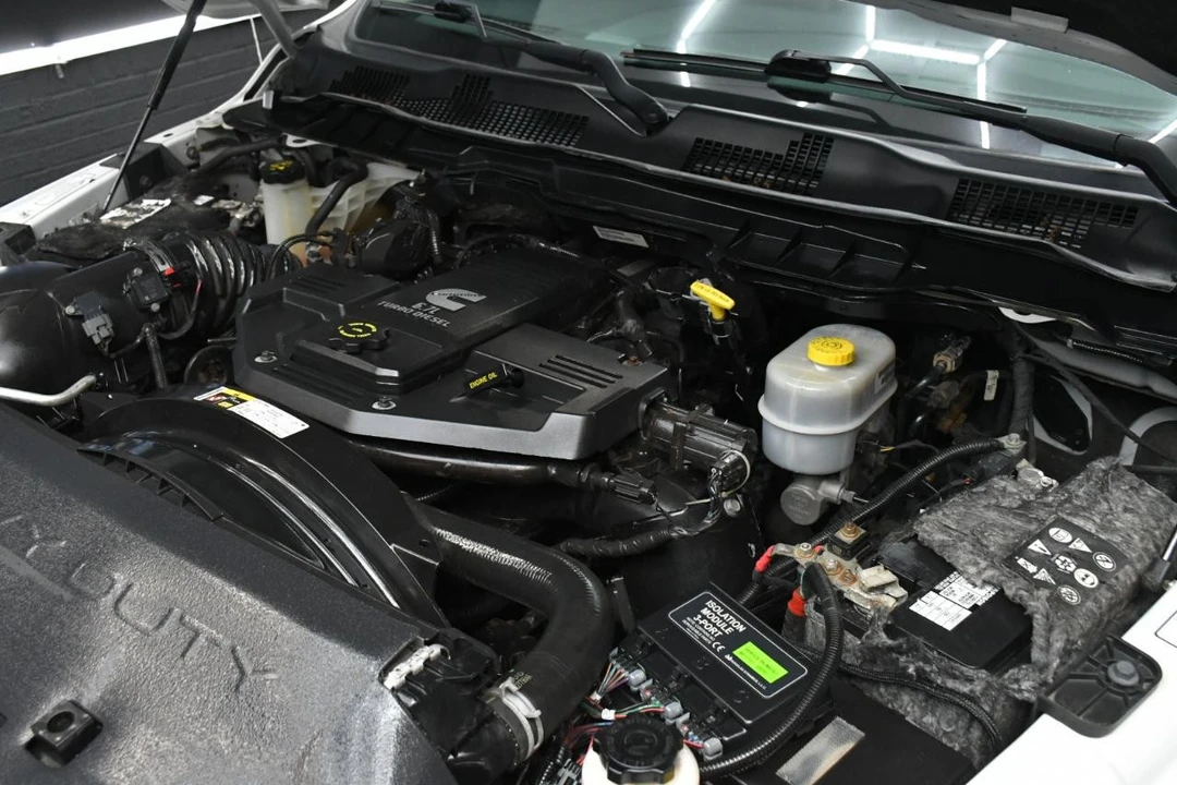 2018 Ram 3500 - Image 12 of 31
