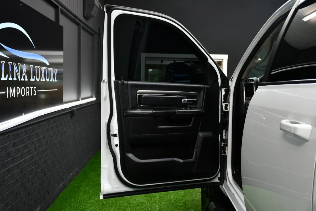 2018 Ram 3500 - Image 14 of 31