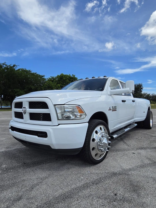 2018 Ram 3500 - Image 2 of 17