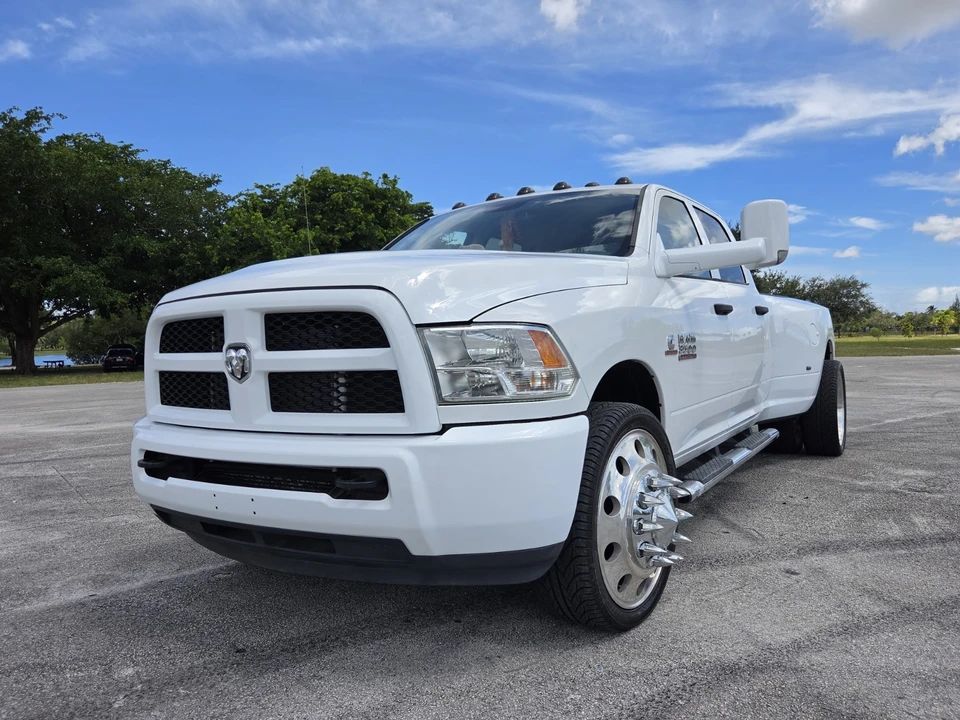 2018 Ram 3500 - Image 3 of 17