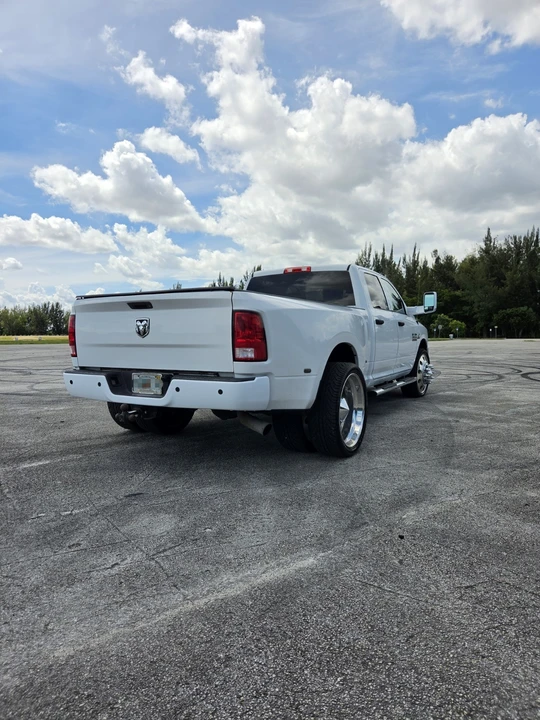 2018 Ram 3500 - Image 6 of 17
