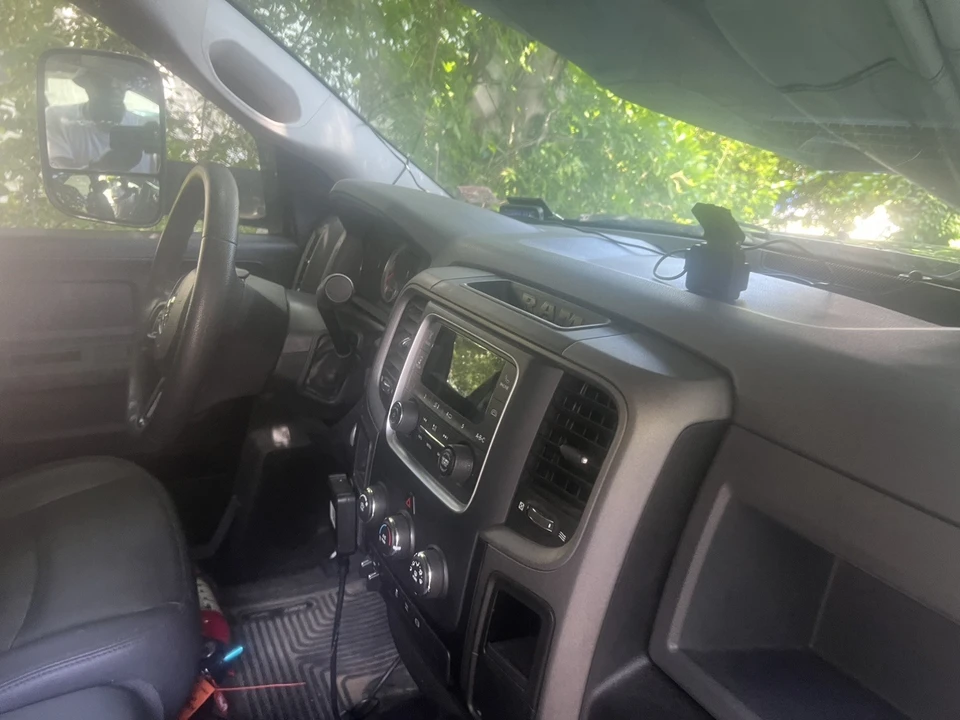 2018 Ram 3500 - Image 7 of 11